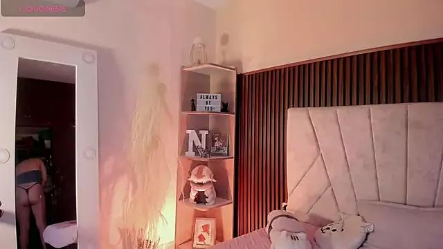 _Niah_ from StripChat