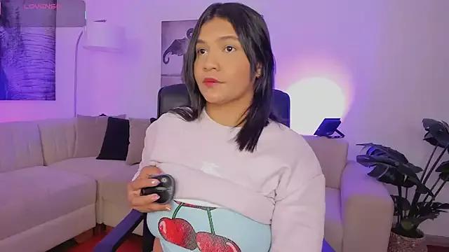 Alaia7h from StripChat