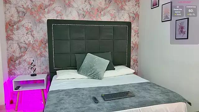 Angelique_Angell from StripChat