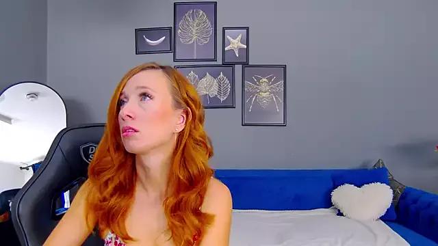AnneHove from StripChat