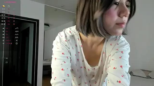 Ara_Burnard from StripChat