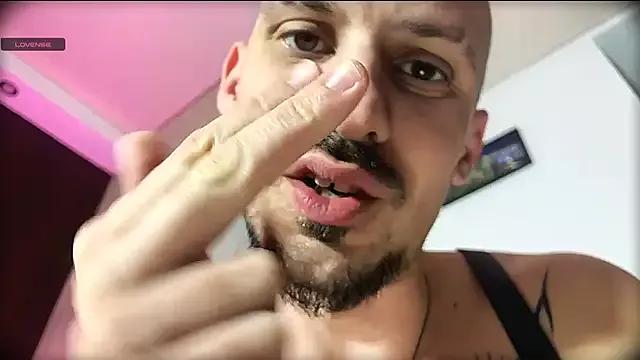 AssHunter4k from StripChat is Freechat