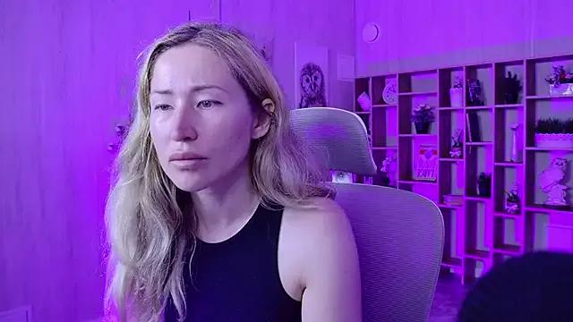 AstraMonroe from StripChat is Freechat