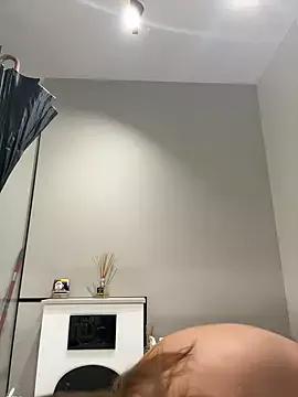 BelleSkye from StripChat