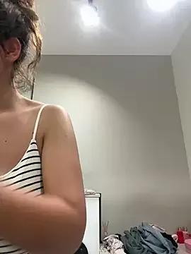 BelleSkye from StripChat