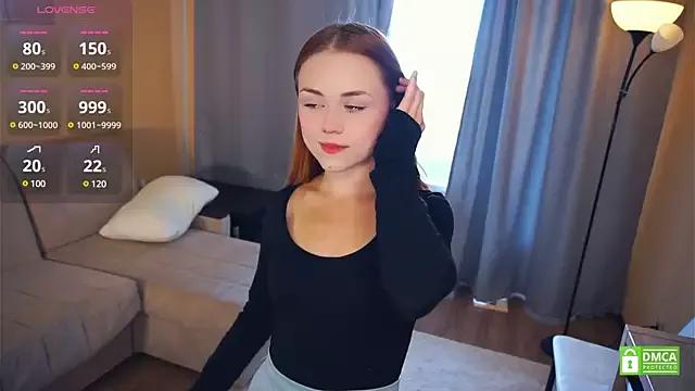 CloverDrews from StripChat