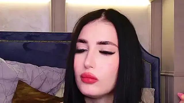 EmmaLawrens from StripChat