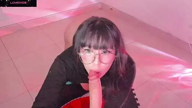 GalaxGnn_ from StripChat