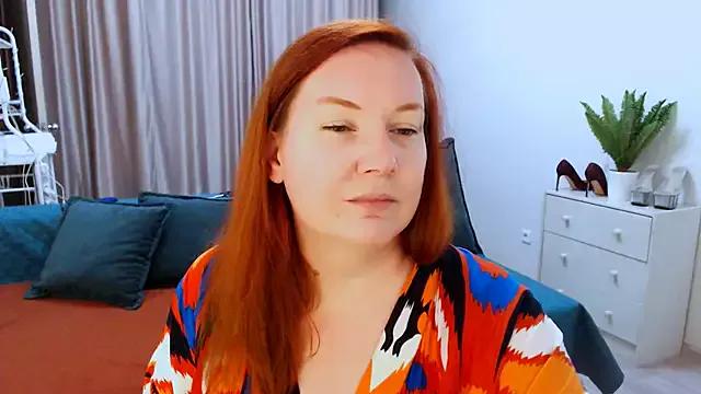 GoddessLara from StripChat