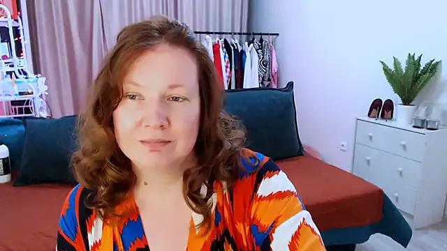 GoddessLara from StripChat