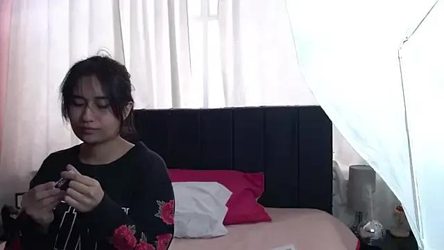 HannaLewiis from StripChat