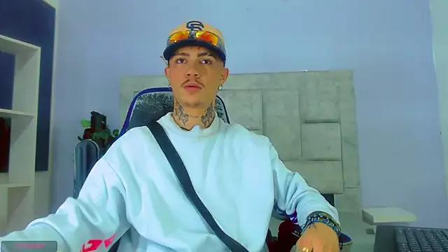 HannibalLester from StripChat