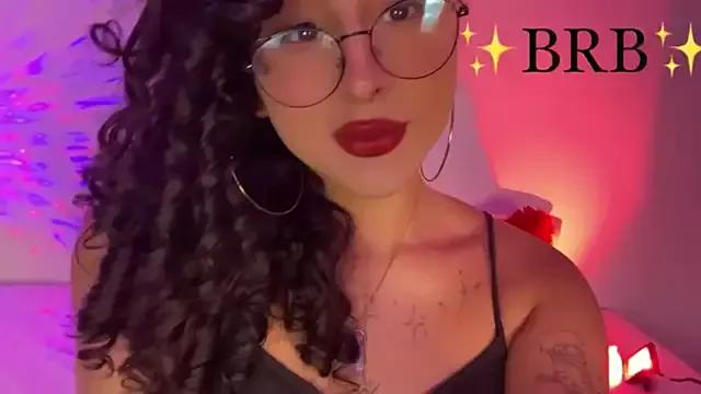 Heka_Prudence from StripChat