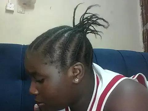 Hotebbbyy from StripChat
