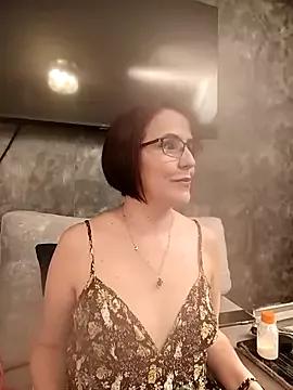 IsisBlake from StripChat