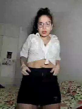 LaChinexx from StripChat is Freechat