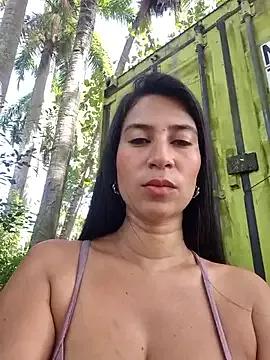 lady-rosse from StripChat is Freechat