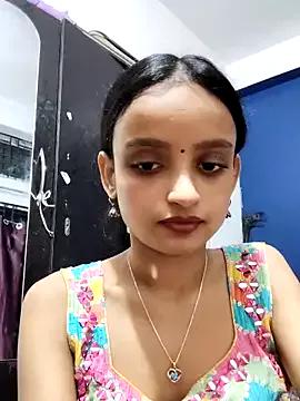 LARAfun from StripChat is Freechat