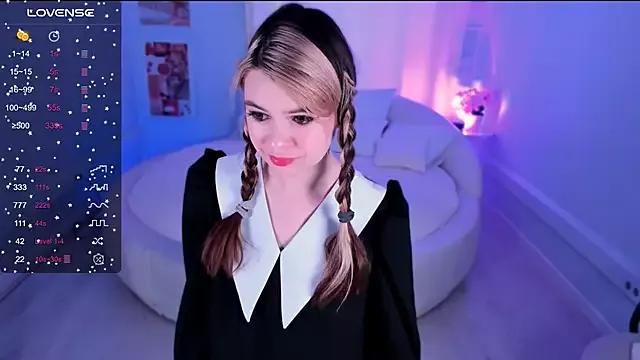 Lil_Amelie from StripChat