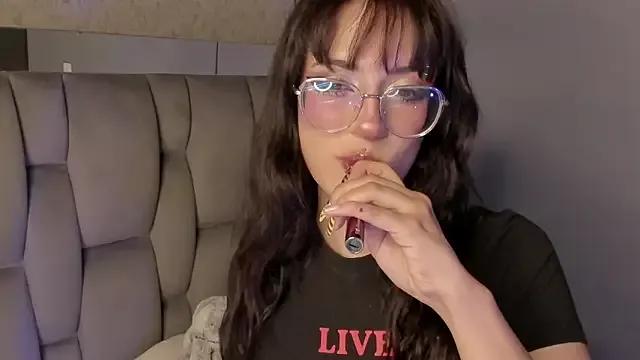 Lilith_crow from StripChat