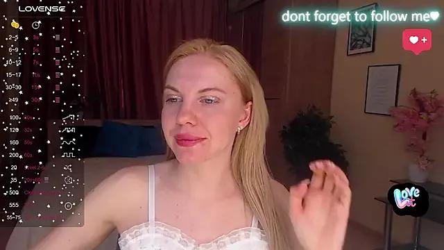 LiSinDoll from StripChat