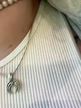 Liza_risky from StripChat is Freechat