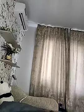 Lola_Hale from StripChat