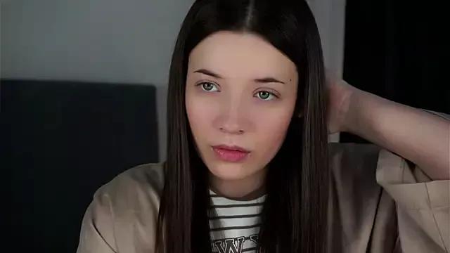 LowOncoming from StripChat