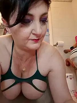 Lucillabollente from StripChat