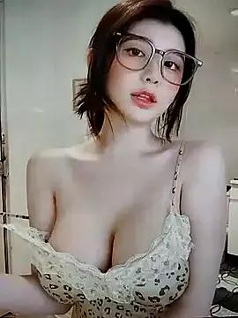 Lusi_show from StripChat