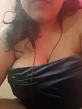 Mazzakiinn from StripChat is Freechat