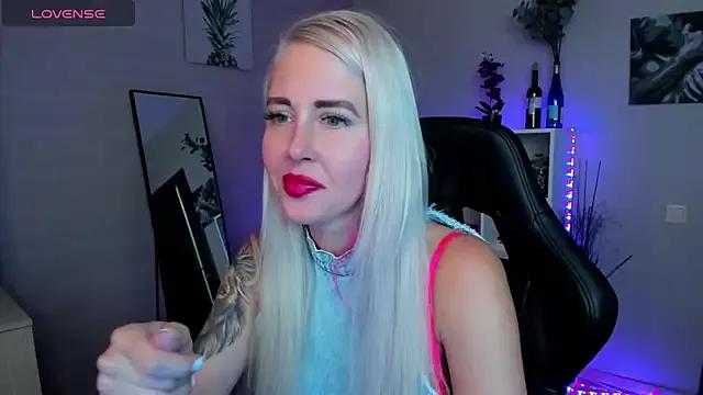 Mermaid_N from StripChat