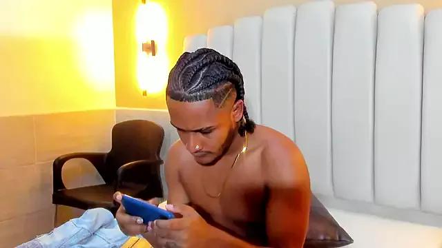Mike_Jhonsonn from StripChat is Freechat