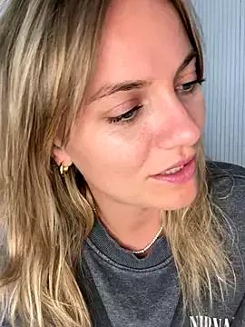 Milla__one from StripChat