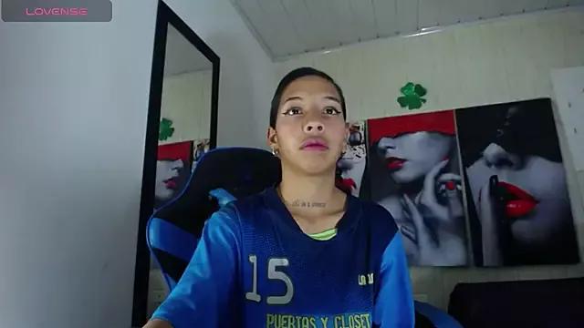 Miss_sparkle00 from StripChat