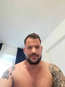 Musclemonster31 from StripChat