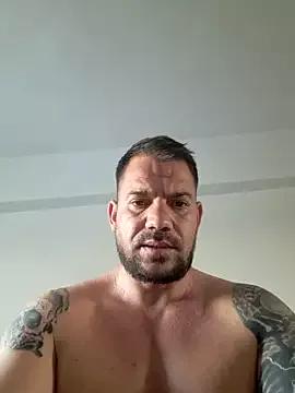 Musclemonster31 from StripChat