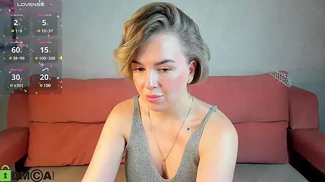 Nikki_Kai from StripChat