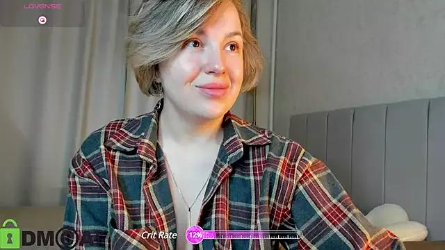 Nikki_Kai from StripChat