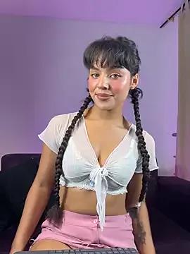 ninabellexo from StripChat is Freechat