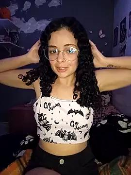 NinaSweet2 from StripChat is Freechat