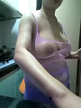 NudeLena from StripChat