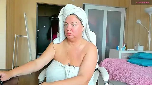 PamHardFuck from StripChat is Freechat