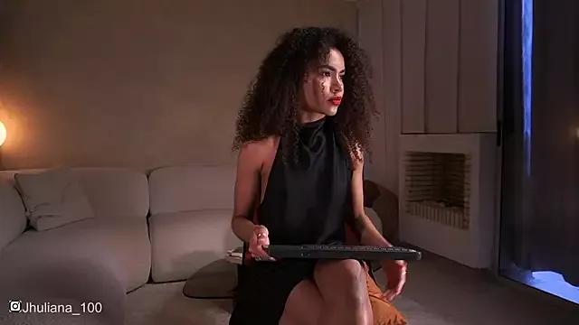 paulacora100 from StripChat is Freechat