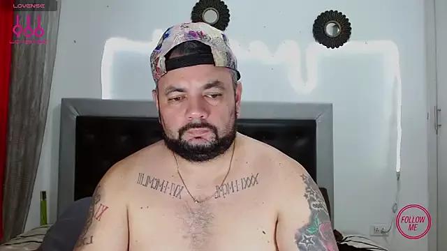 perverseveteranmanxxx from StripChat is Freechat