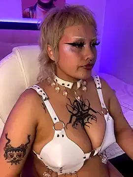 pink_maddy from StripChat is Freechat