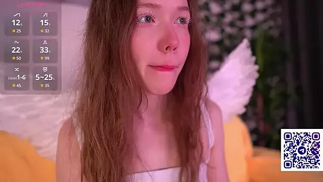 Polly_Mers from StripChat