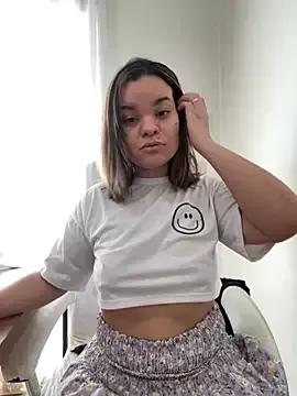 Pribaixinha from StripChat