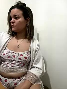 Pribaixinha from StripChat