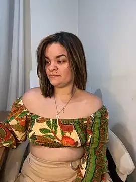 Pribaixinha from StripChat